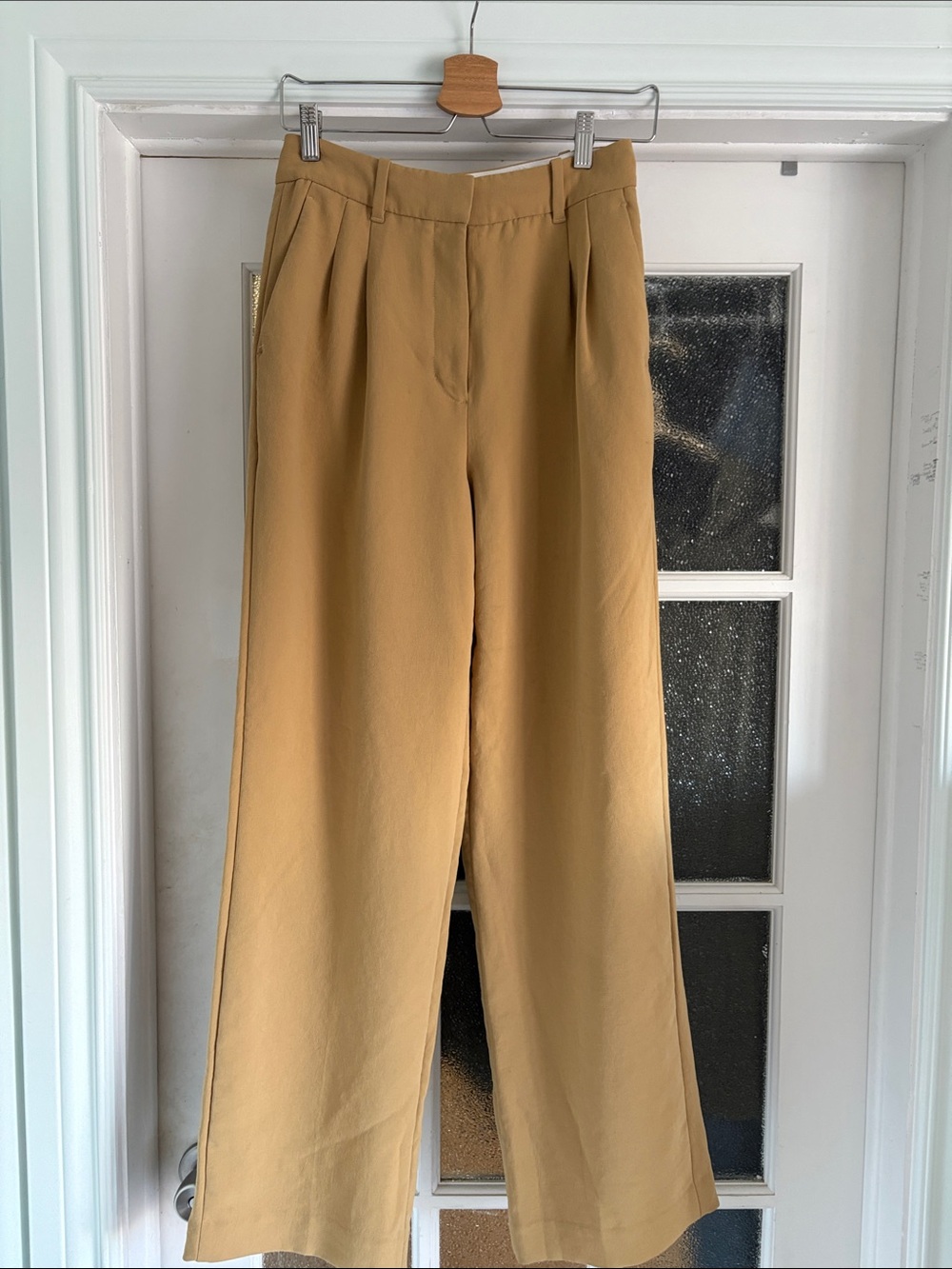 “ The effortless pant “ In excellent condition, just don’t reach for them .